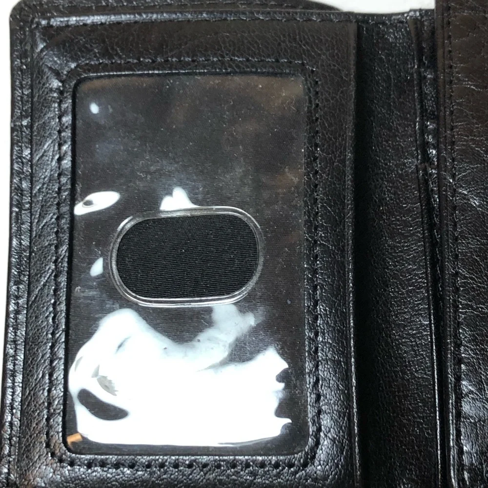Fossil Black Tri-Fold Leather Wallet for Men, like new, pet/smoke free home